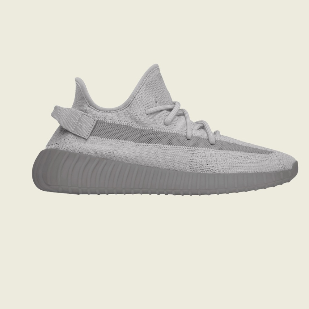 NEW Yeezy 350 V2 sneakers women’s 100% authentic